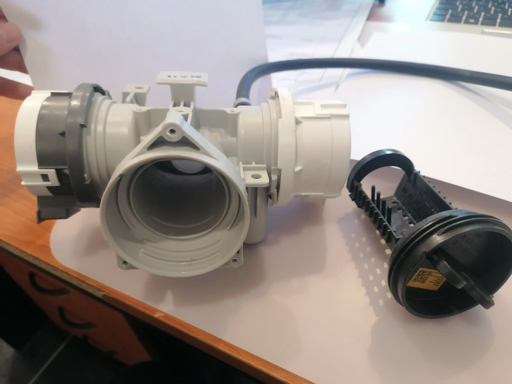 Čerpadlo vypustacie - motoroceky aj s komoru LG