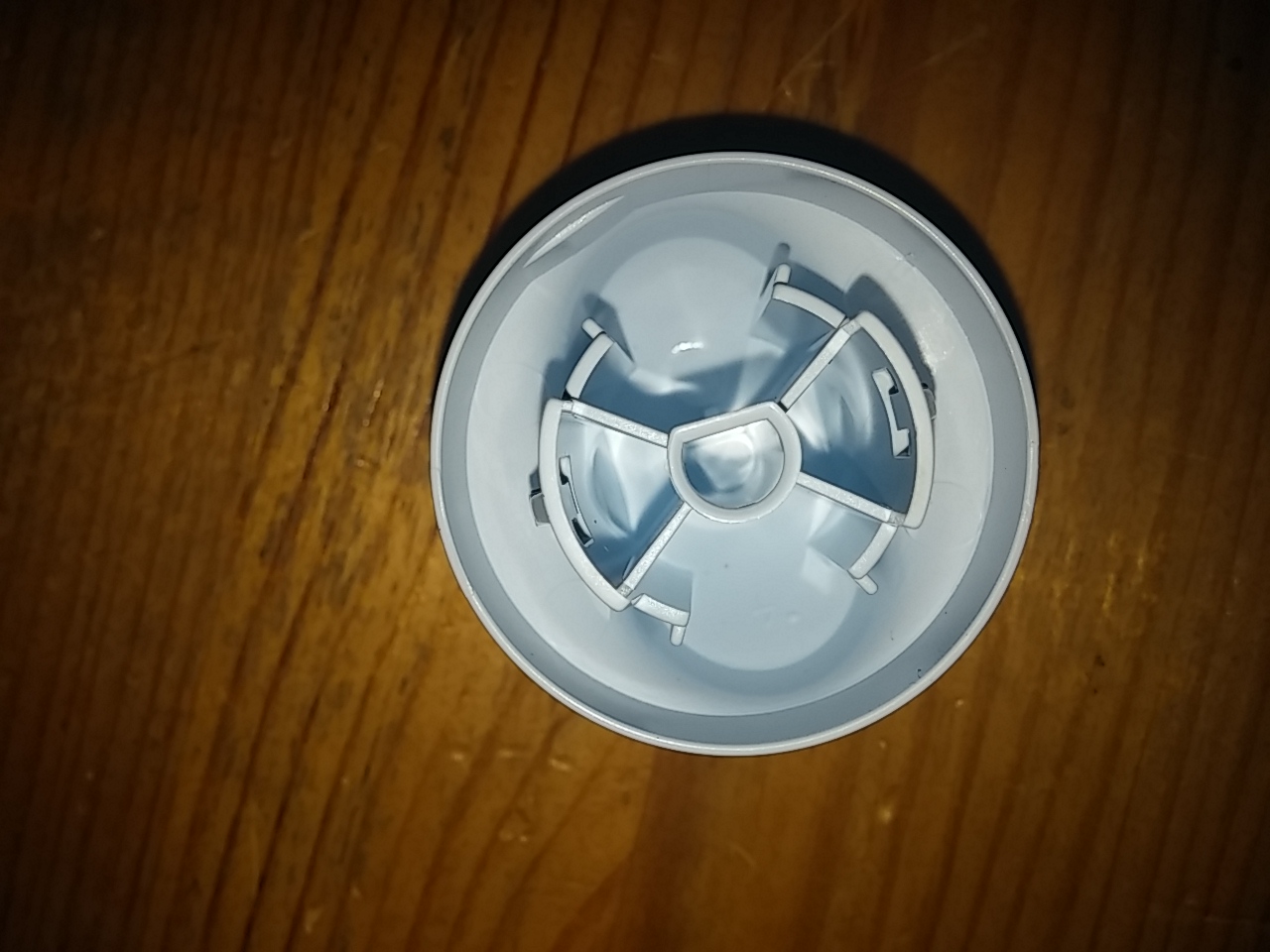 Gombík Indesit C00270544