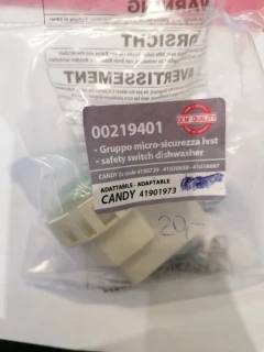 Hladinový spínač guľatý CANDY